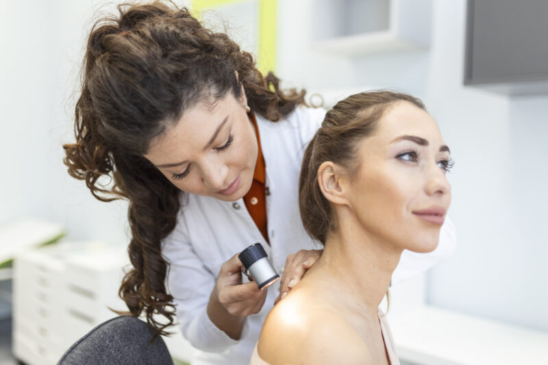 Dermatology Course for Doctors: A Smart Step Toward Clinical Versatility